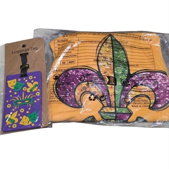 Mardi Gras Fleur-de-Lis T-Shirt and Luggage Tag Set - Picture 1 of 3